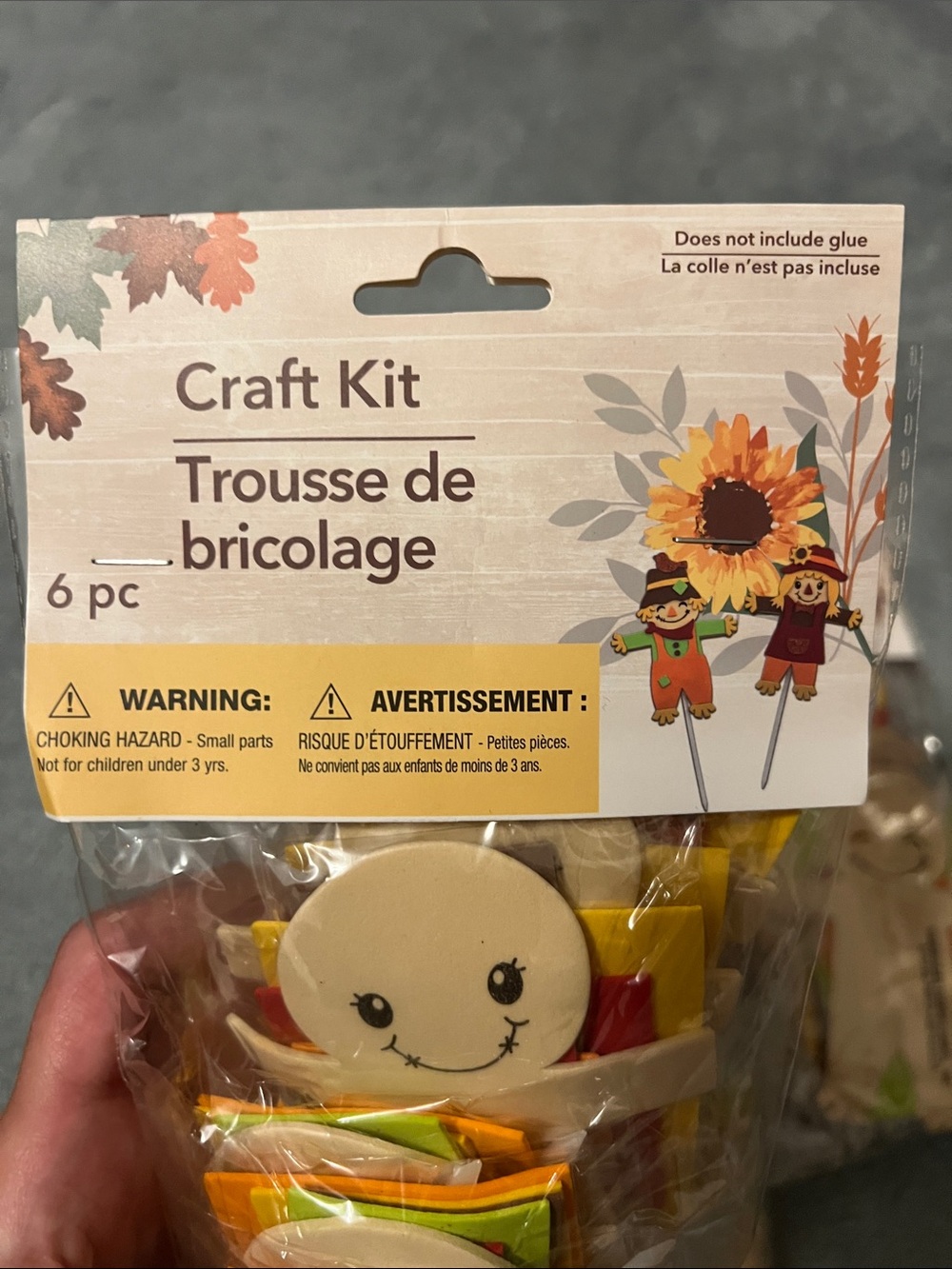 Fall Scarecrow Craft Kit Bundle - Picture 3 of 5